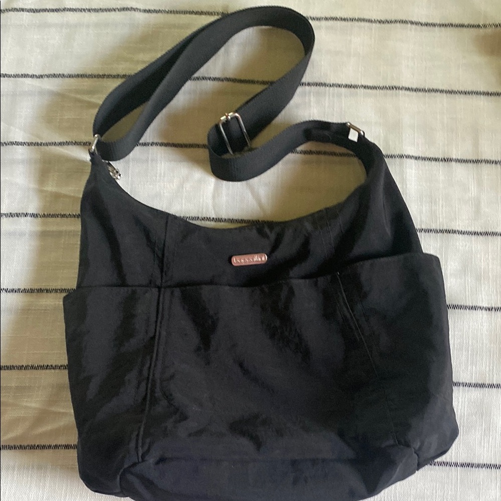 Baggallini Black Tote Bag with Small Coin Purse and Adjustable Strap